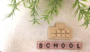 学校、